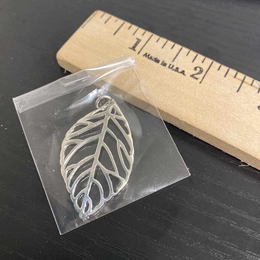 Sterling‎ Silver Leaf Pendant .925 necklace light weight BRAND NEW